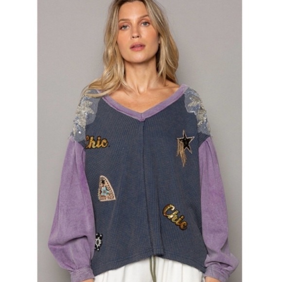 POL Tops - POL Top Womens Medium Blue Purple Waffle Knit Sequin Patch Embellished V Neck